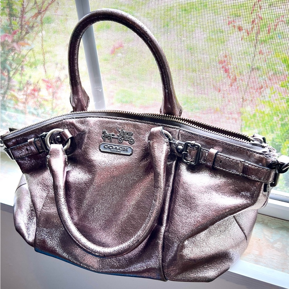 EUC Coach handbag Silver Madison Metallic Leather royal blue inside, Great C…
